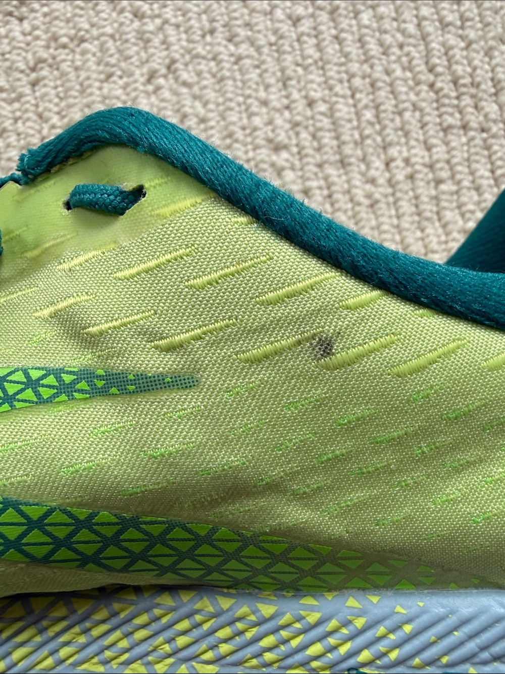 Brooks Hyperion Tempo neon green sneakers - Picture 6 of 6